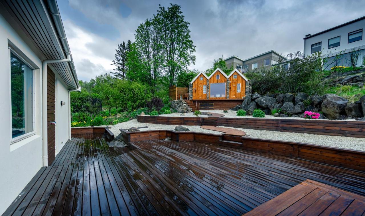 Iceland Sjf Villa, Hot Tub & Outdoor Sauna Amazing Mountains And City View Over Reykjavik Exterior photo