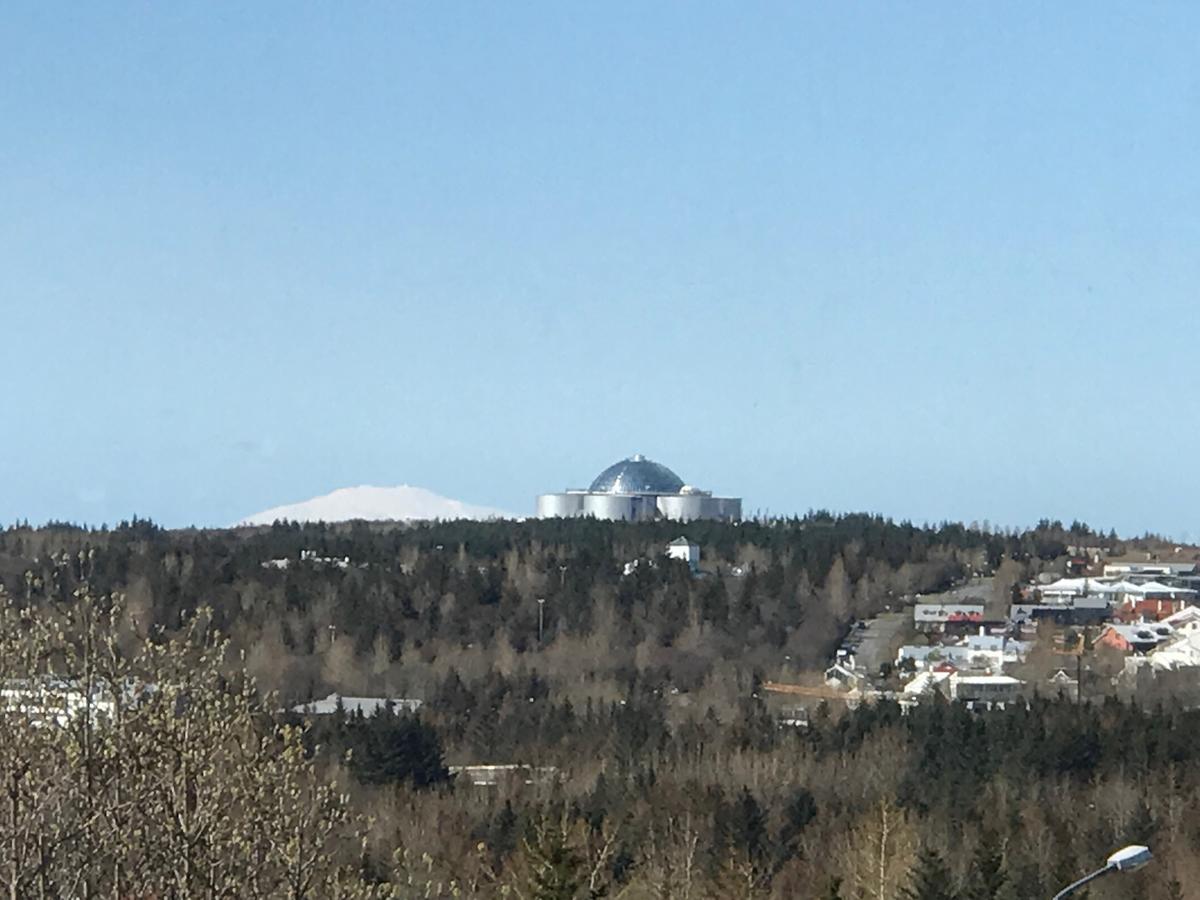 Iceland Sjf Villa, Hot Tub & Outdoor Sauna Amazing Mountains And City View Over Reykjavik Exterior photo